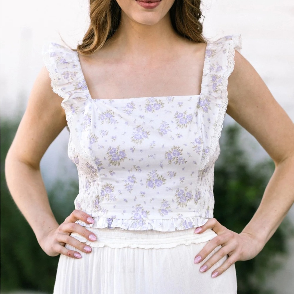 Lush Ruffled White Floral Crop Top